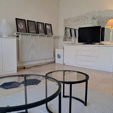 Les Mouettes A Apartment Cannes